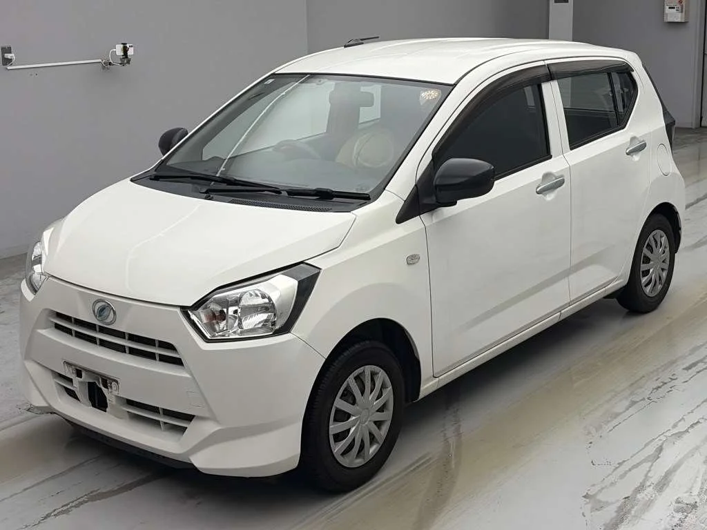 Daihatsu Mira e:S LA350S 2021